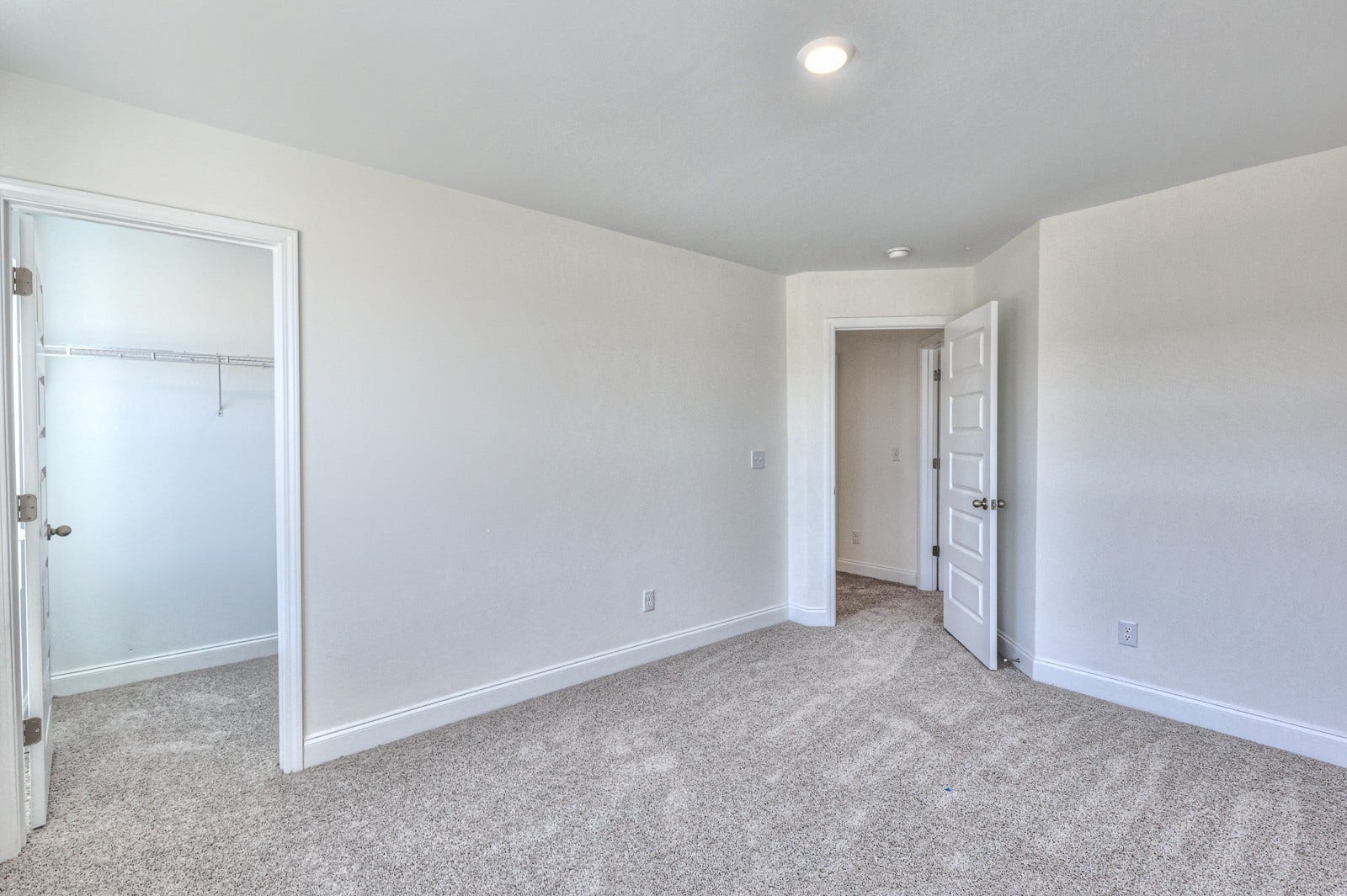 1032 Bluestem Rd, Columbia, TN 38401 Picture is of the same floor plan in a completed home, selections may vary.