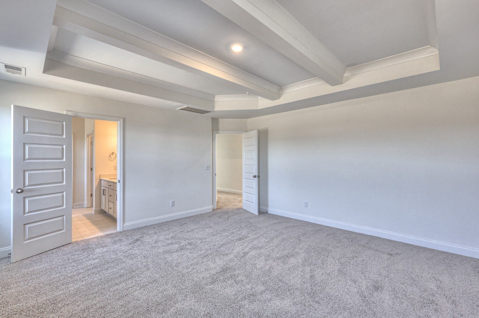 1032 Bluestem Rd, Columbia, TN 38401 Picture is of the same floor plan in a completed home, selections may vary.