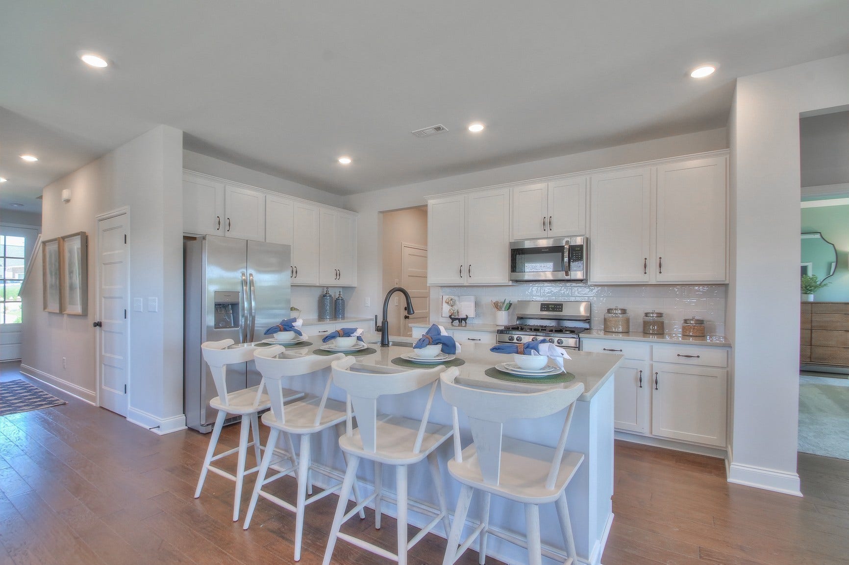2312 Mary Lou Way, Columbia, TN 38401 All photos are of likeness taken from model home; colors and finishes will vary.
