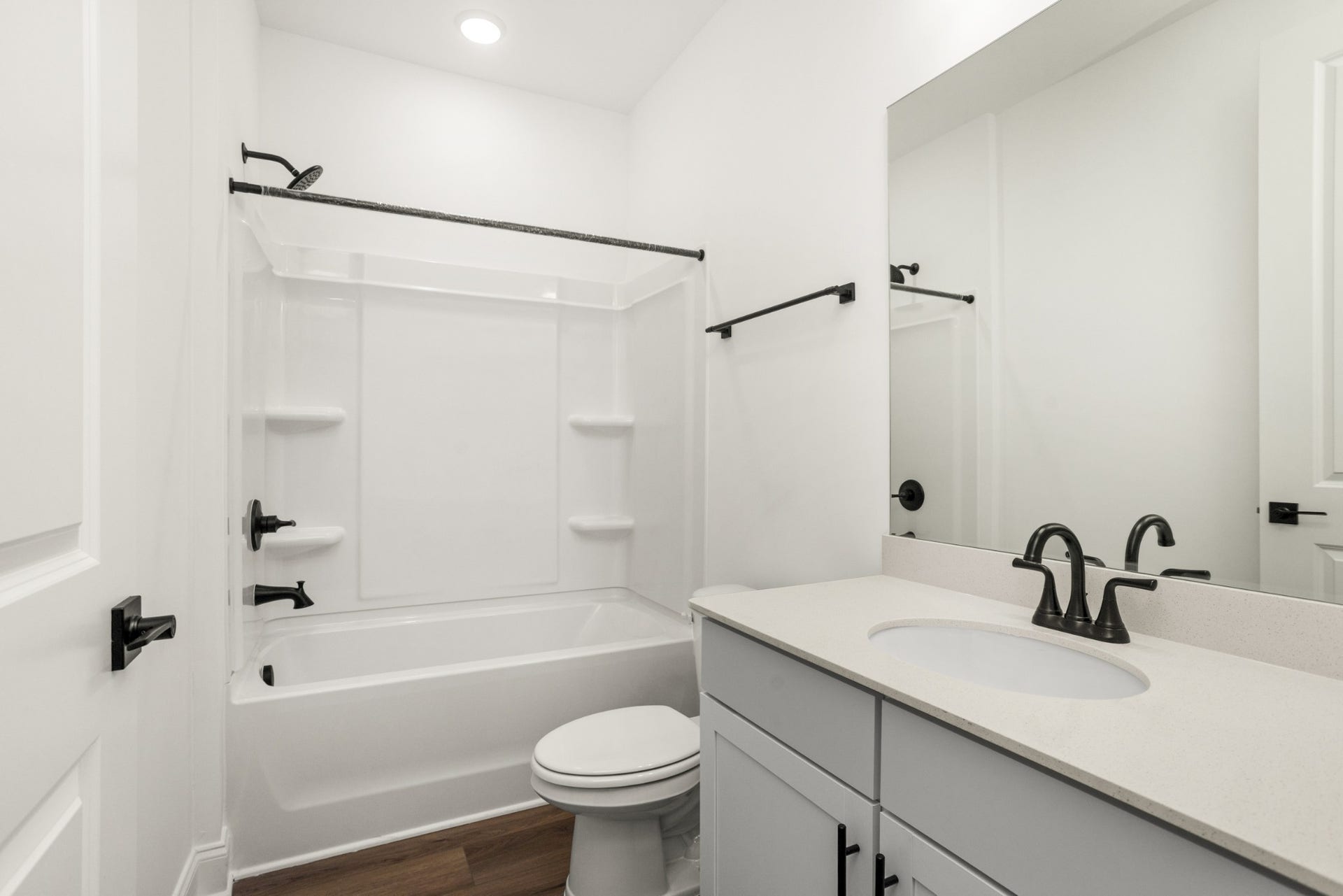 2319 Williamsport Landing, Columbia, TN 38401 1st floor bathroom