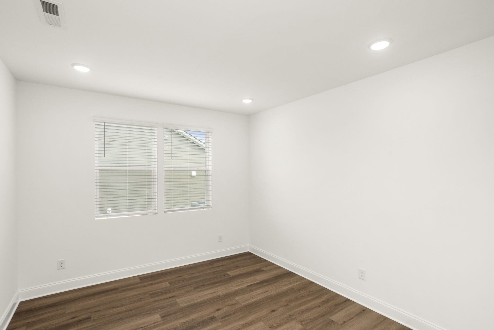 2319 Williamsport Landing, Columbia, TN 38401 1st floor office