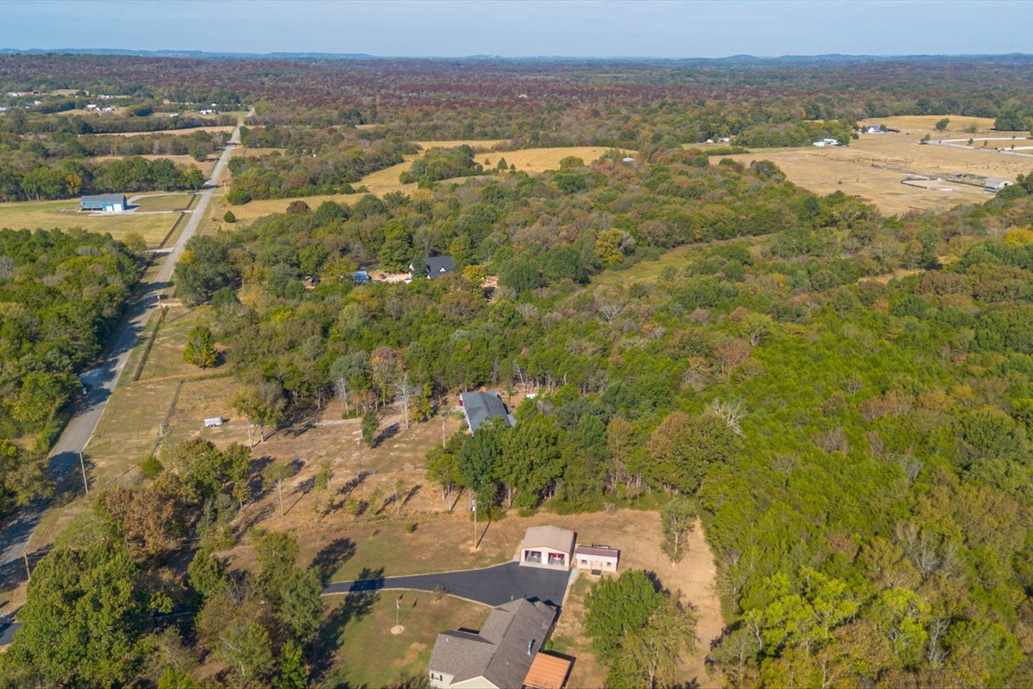 3469 Gillespie Ln, Columbia, TN 38401
