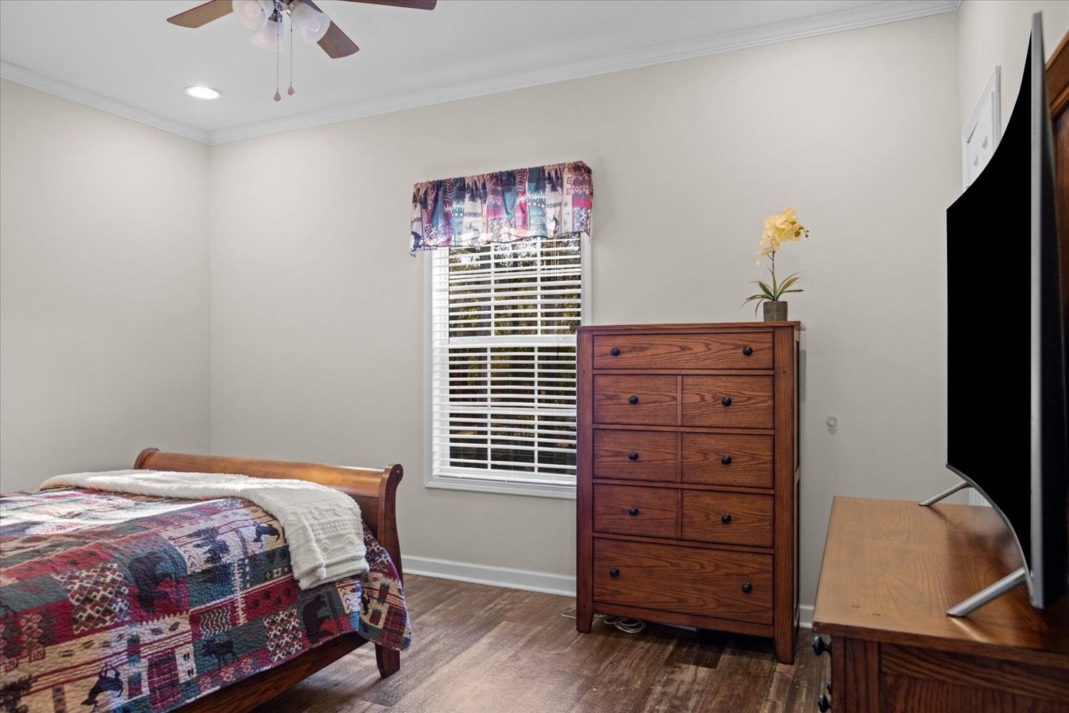 Guest bedroom has a walk-in closet