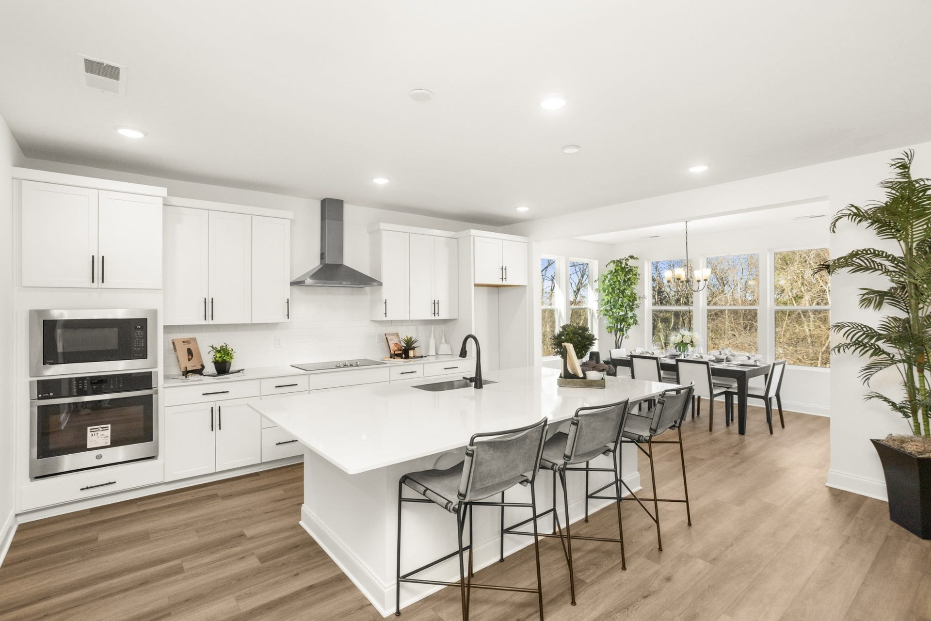 2402 Hartman Cove, Columbia, TN 38401