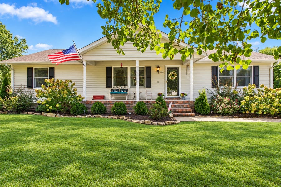 Property photo for 106 Fieldstone Dr, Pulaski, TN