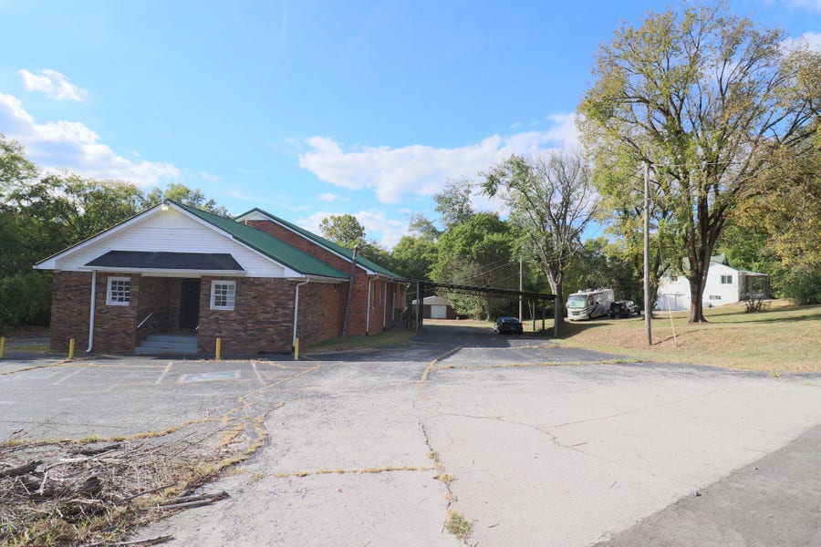 Property photo for 8304 Lawrenceburg Hwy, Mount Pleasant, TN