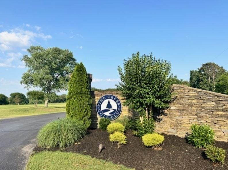 111 West Casa Way, Mount Juliet, TN 37122 Pine Creek Golf Club