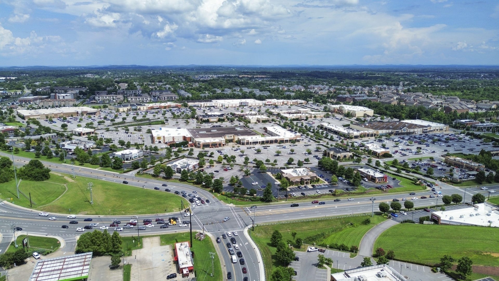111 West Casa Way, Mount Juliet, TN 37122 Providence Shopping Center - 1.5 miles from Catelonia Community!