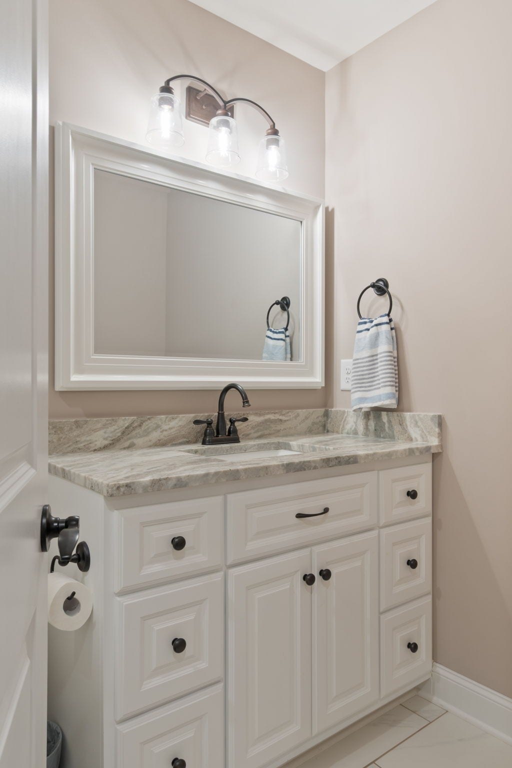 8011 Traditions Lane, Columbia, TN 38401