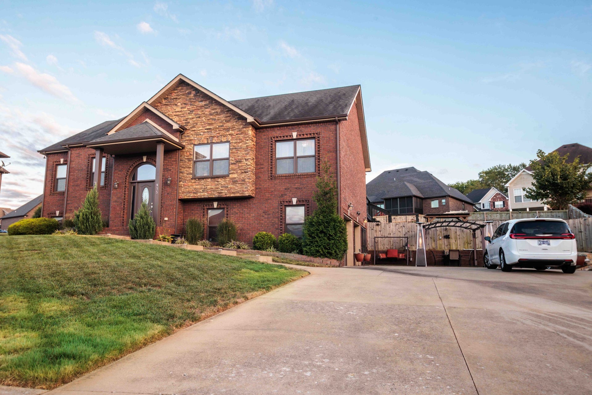 935 Spring Terrace Ct, Clarksville, TN 37040 935 Spring Terrace Ct, Clarksville, TN 37040