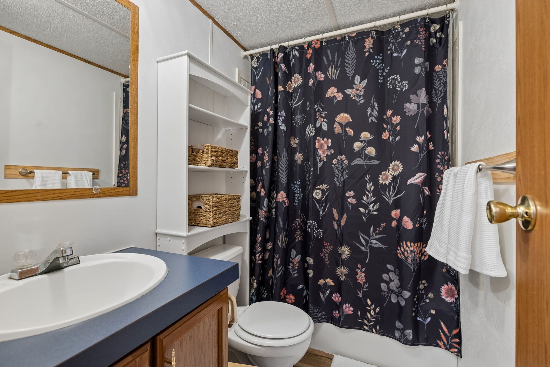 1687 Columbia Rock Rd, Columbia, TN 38401 1687 Columbia Rock Rd, Columbia, TN 38401