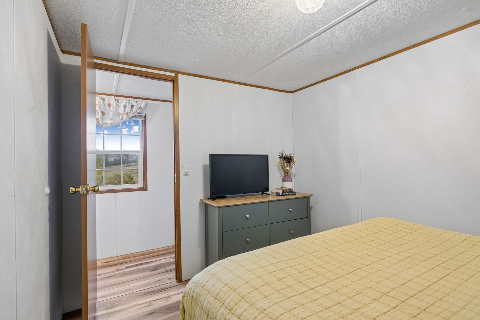 1687 Columbia Rock Rd, Columbia, TN 38401 1687 Columbia Rock Rd, Columbia, TN 38401