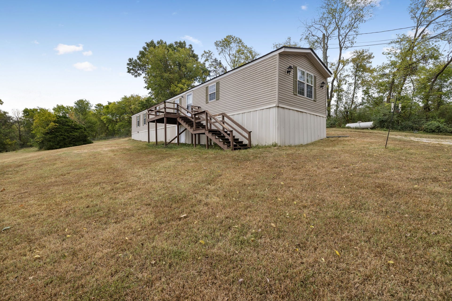 1687 Columbia Rock Rd, Columbia, TN 38401 1687 Columbia Rock Rd, Columbia, TN 38401