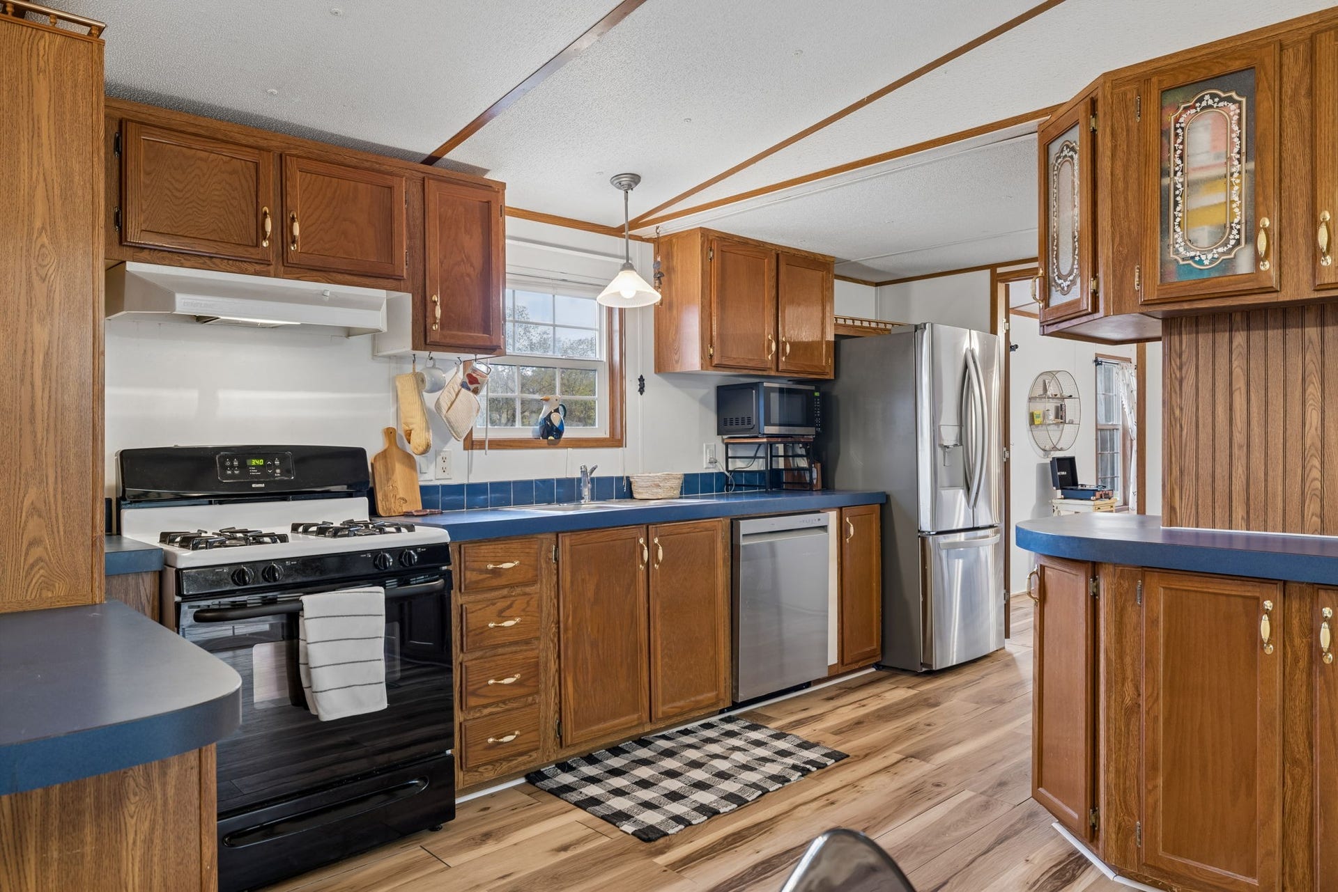 1687 Columbia Rock Rd, Columbia, TN 38401 1687 Columbia Rock Rd, Columbia, TN 38401