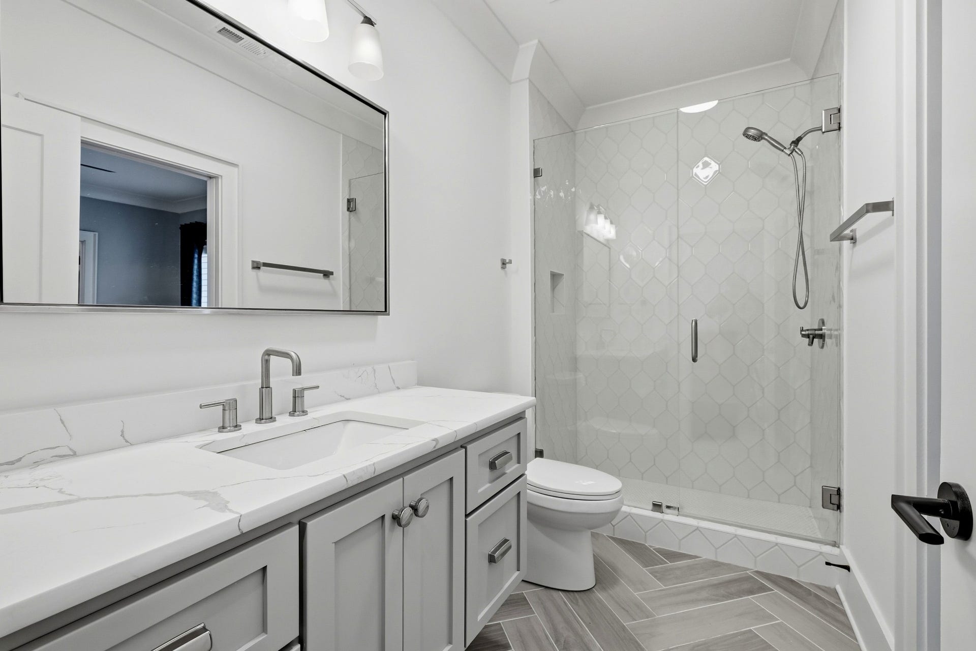 864 Battery Ln, Nashville, TN 37220 864 Battery Ln, Nashville, TN 37220