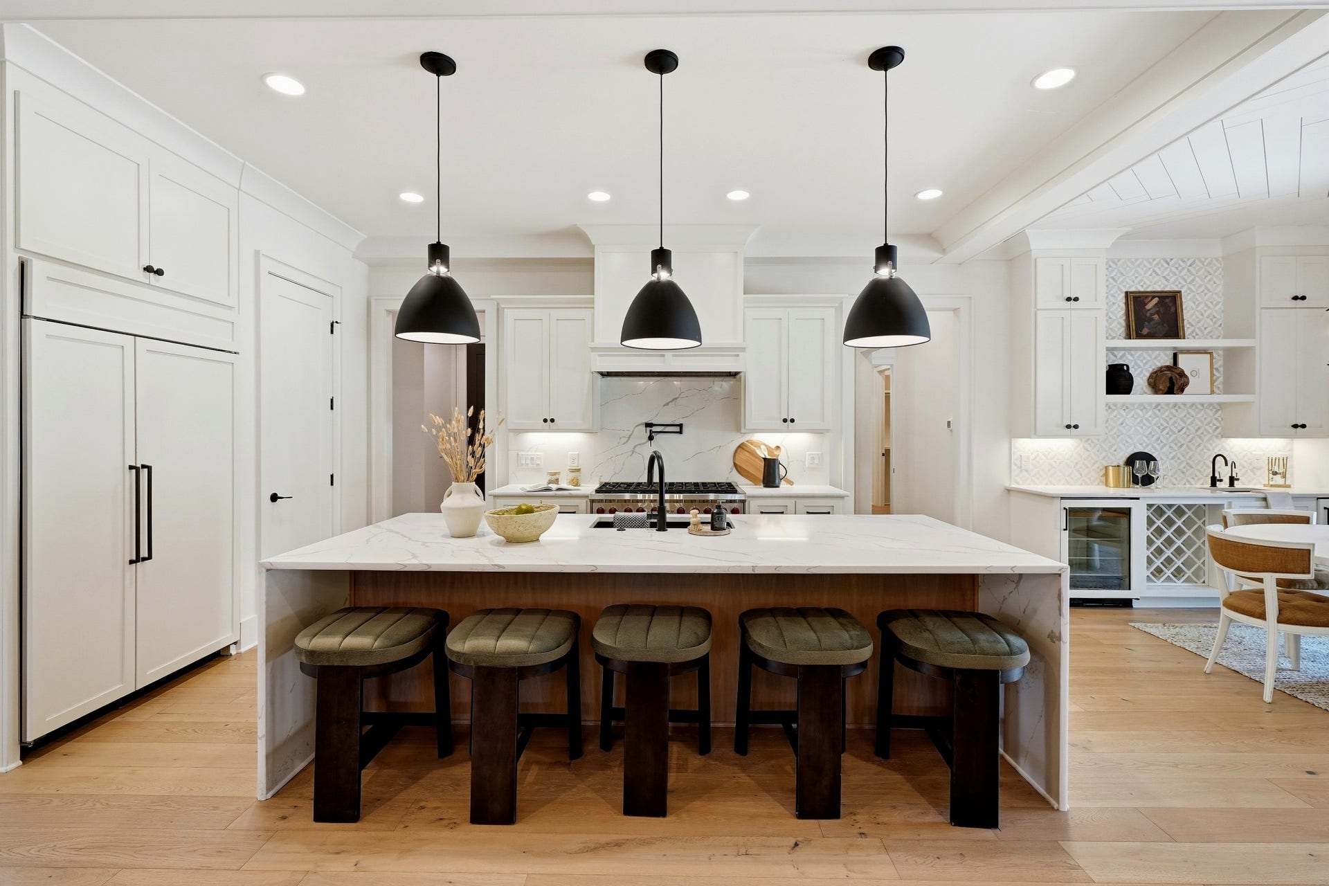 864 Battery Ln, Nashville, TN 37220 864 Battery Ln, Nashville, TN 37220