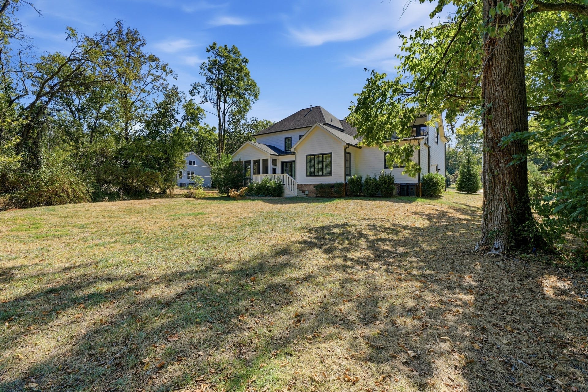 864 Battery Ln, Nashville, TN 37220 864 Battery Ln, Nashville, TN 37220