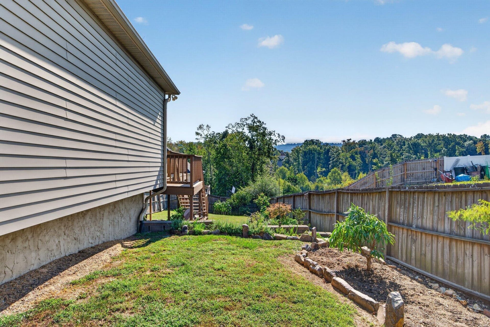 9647 Wiltshire Drive, Ooltewah, TN 37363 9647 Wiltshire Drive, Ooltewah, TN 37363