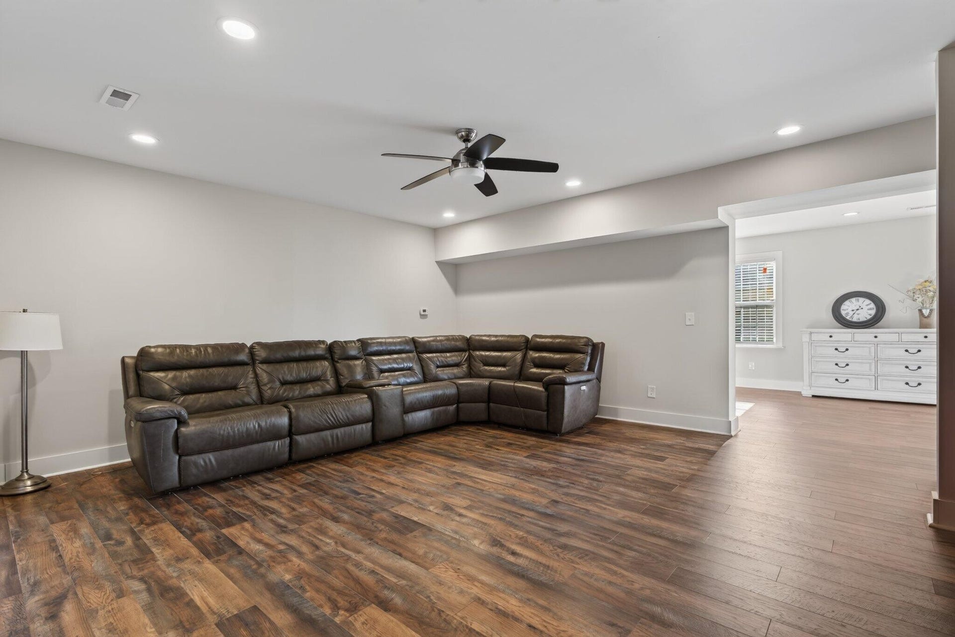 9647 Wiltshire Drive, Ooltewah, TN 37363 9647 Wiltshire Drive, Ooltewah, TN 37363