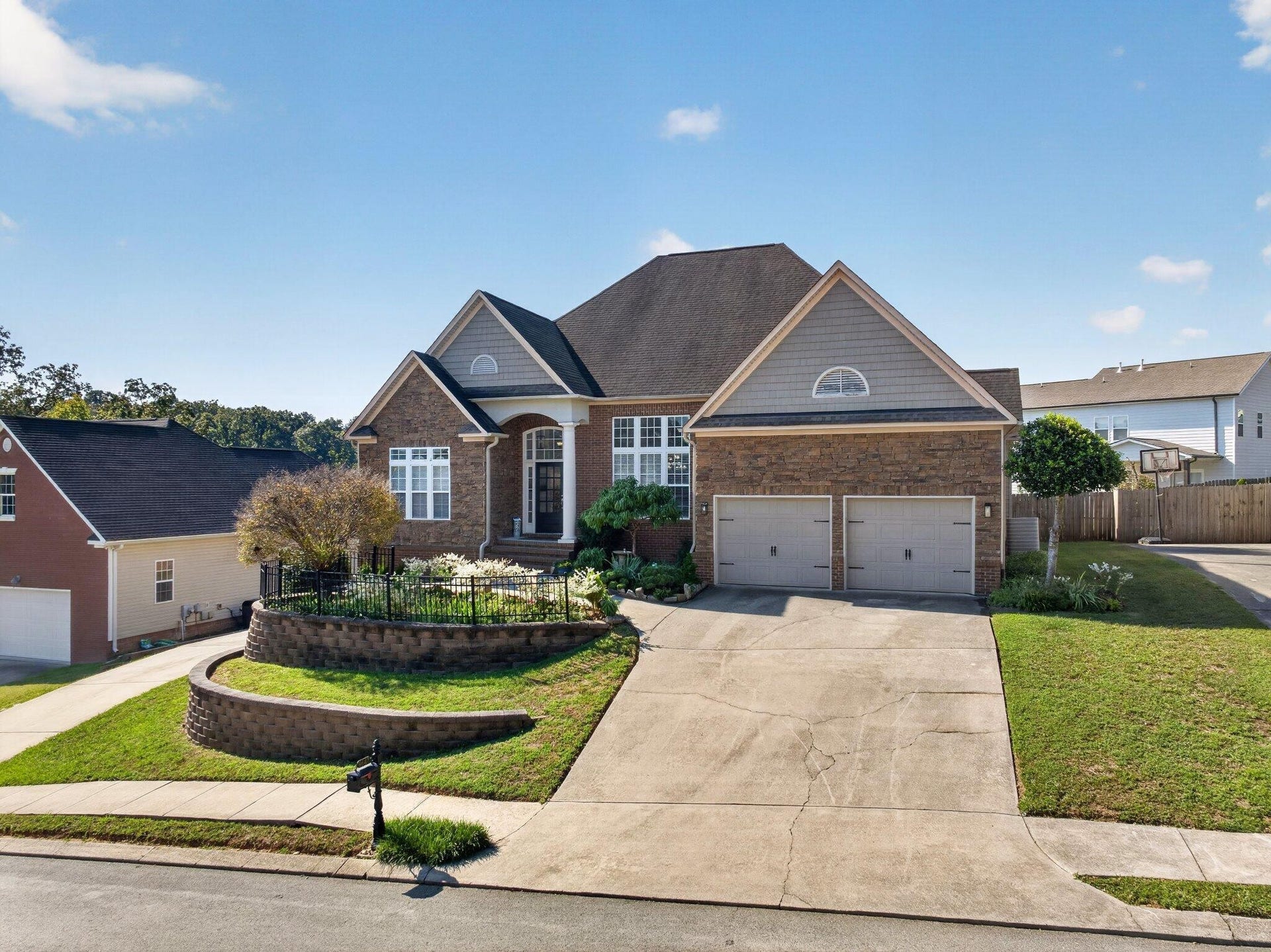 9647 Wiltshire Drive, Ooltewah, TN 37363 9647 Wiltshire Drive, Ooltewah, TN 37363