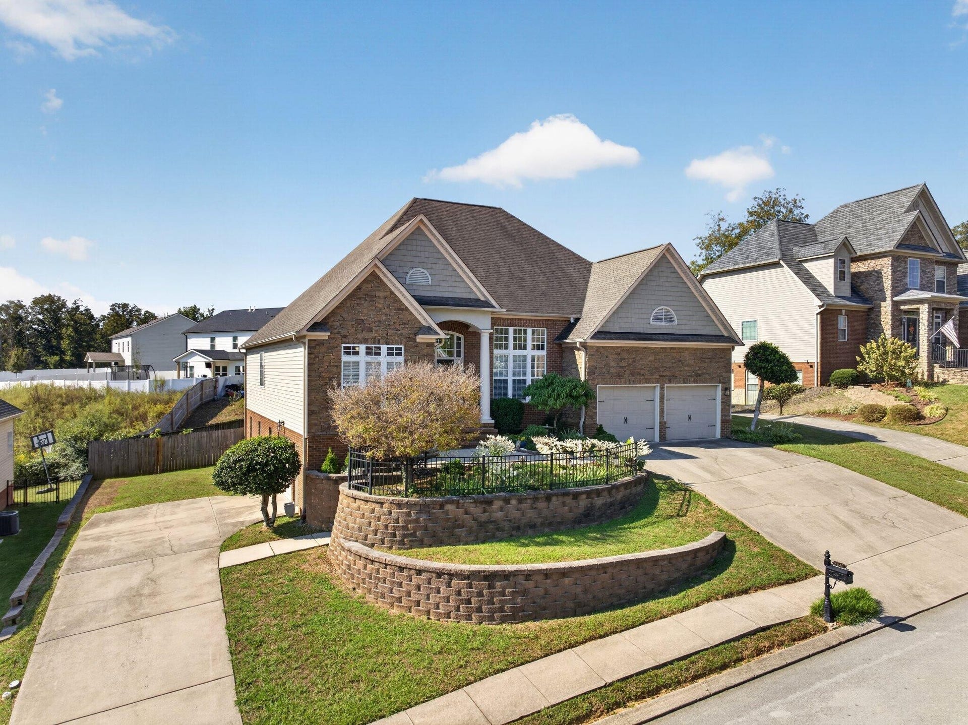 9647 Wiltshire Drive, Ooltewah, TN 37363 9647 Wiltshire Drive, Ooltewah, TN 37363