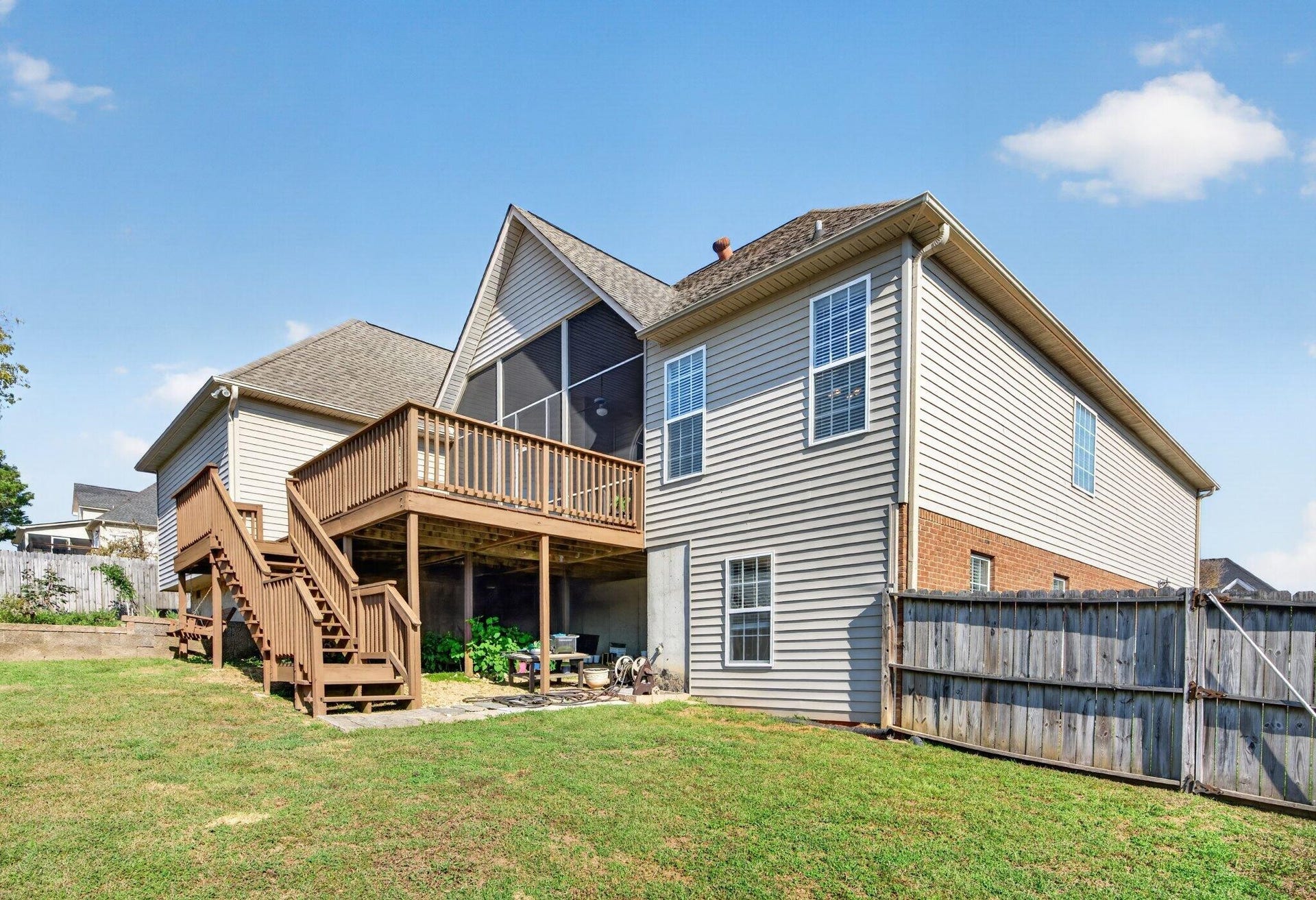 9647 Wiltshire Drive, Ooltewah, TN 37363 9647 Wiltshire Drive, Ooltewah, TN 37363