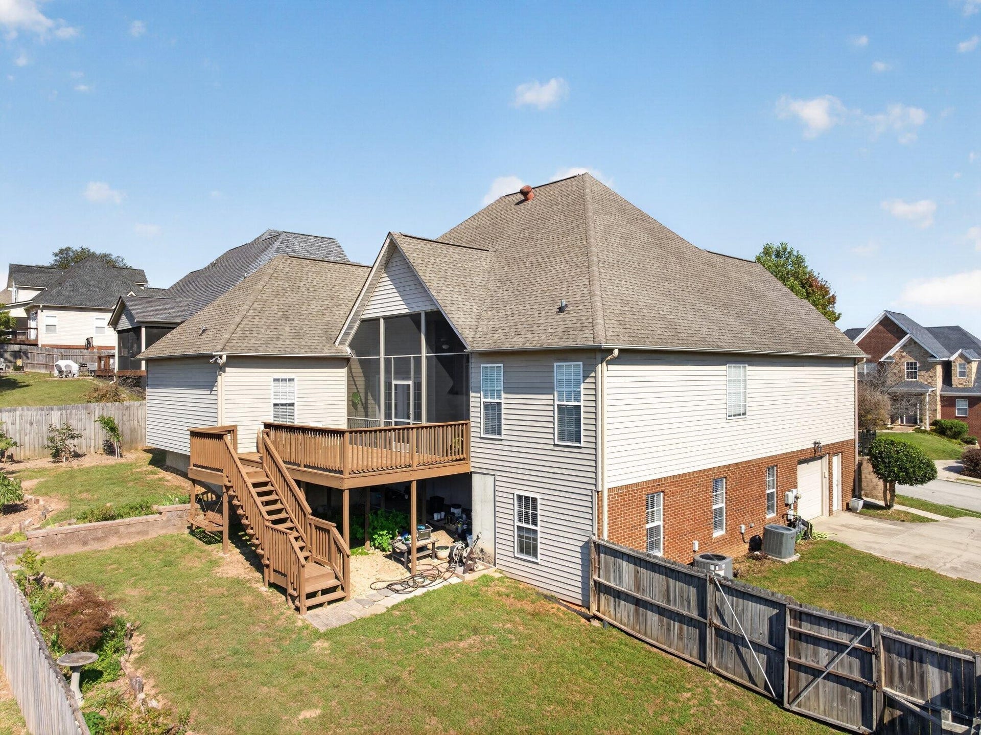 9647 Wiltshire Drive, Ooltewah, TN 37363 9647 Wiltshire Drive, Ooltewah, TN 37363