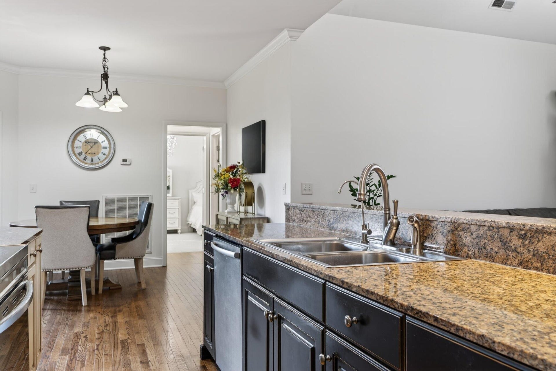 9647 Wiltshire Drive, Ooltewah, TN 37363 9647 Wiltshire Drive, Ooltewah, TN 37363