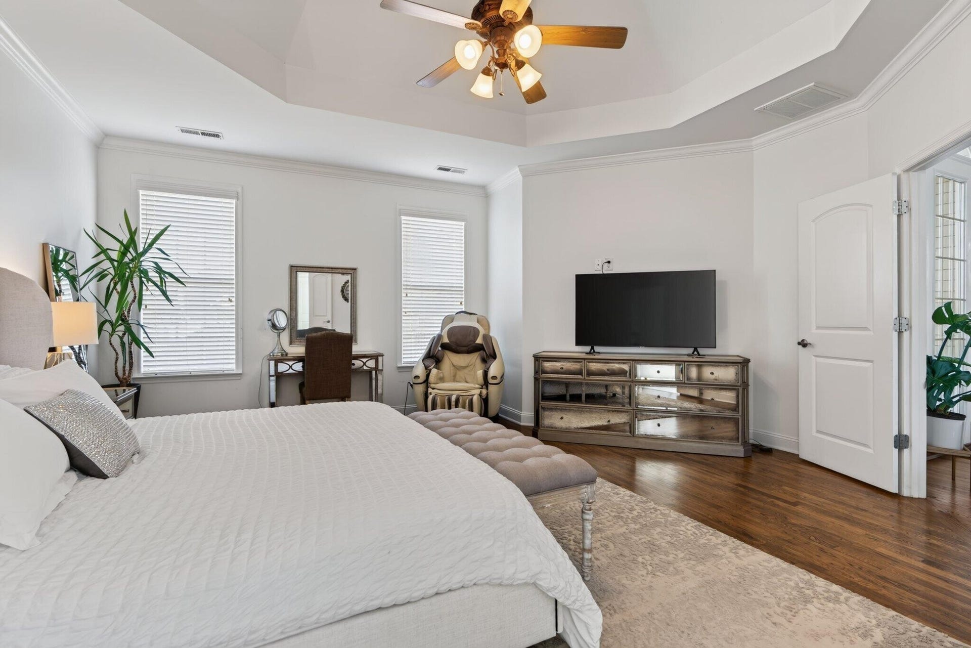 9647 Wiltshire Drive, Ooltewah, TN 37363 9647 Wiltshire Drive, Ooltewah, TN 37363