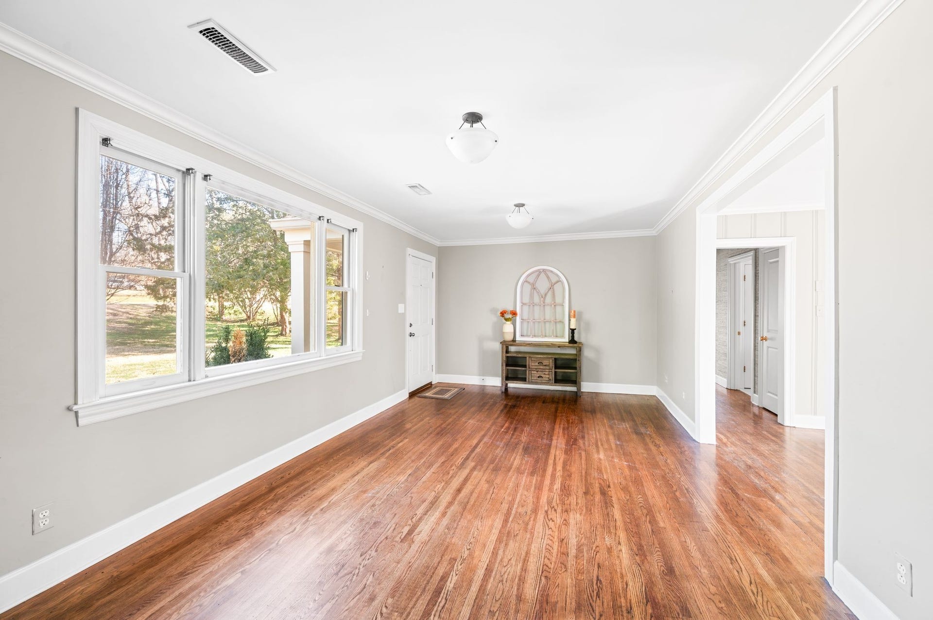 843 Summerly Dr, Nashville, TN 37209 843 Summerly Dr, Nashville, TN 37209