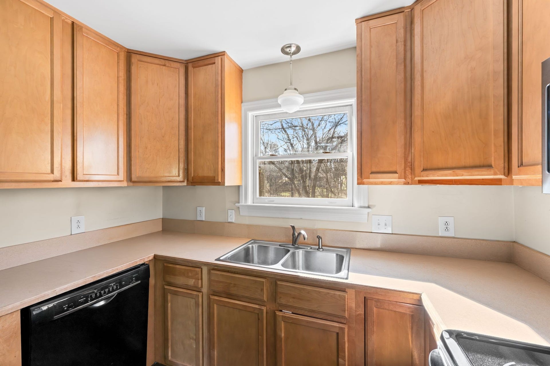 843 Summerly Dr, Nashville, TN 37209 843 Summerly Dr, Nashville, TN 37209