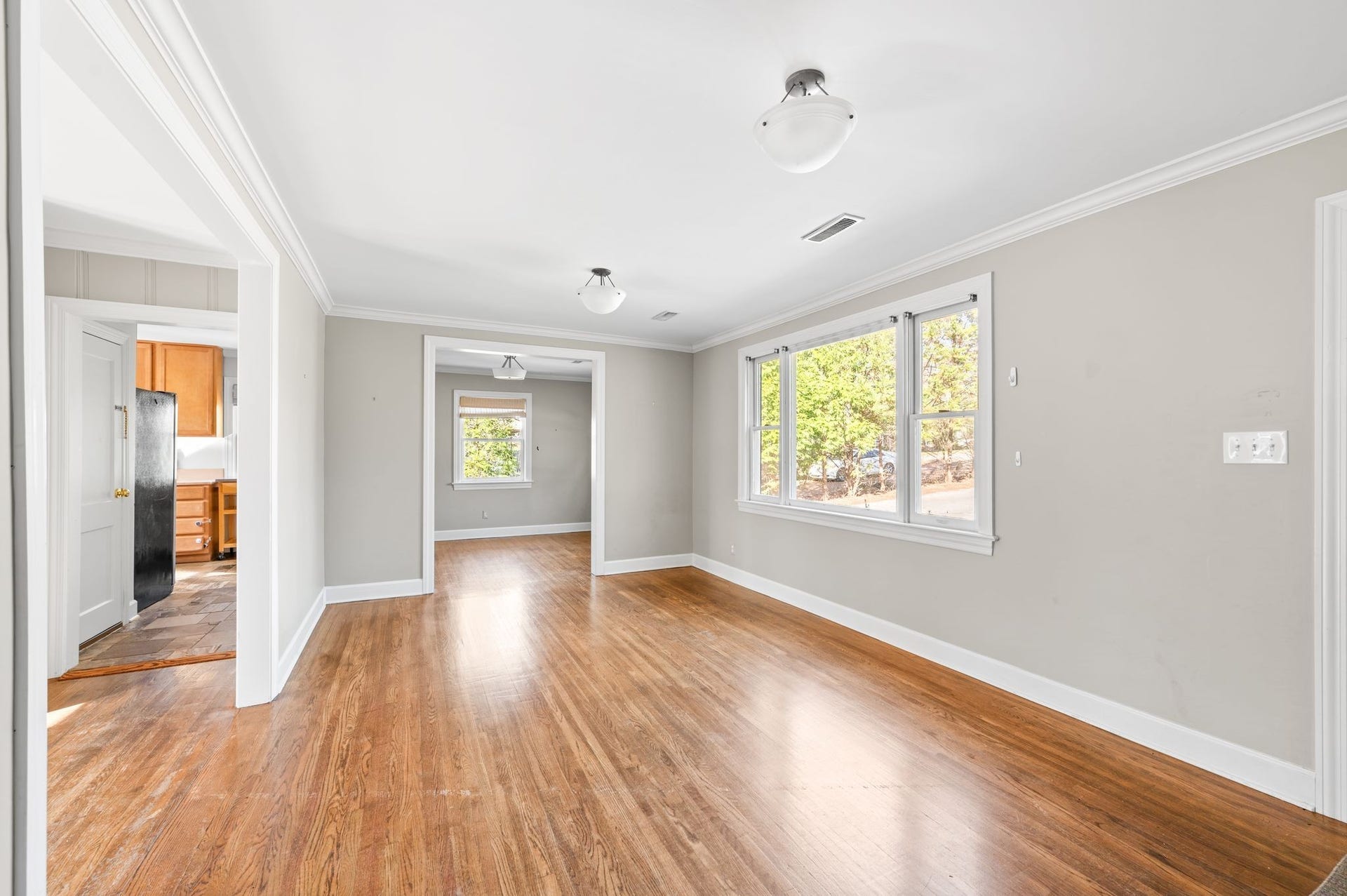 843 Summerly Dr, Nashville, TN 37209 843 Summerly Dr, Nashville, TN 37209
