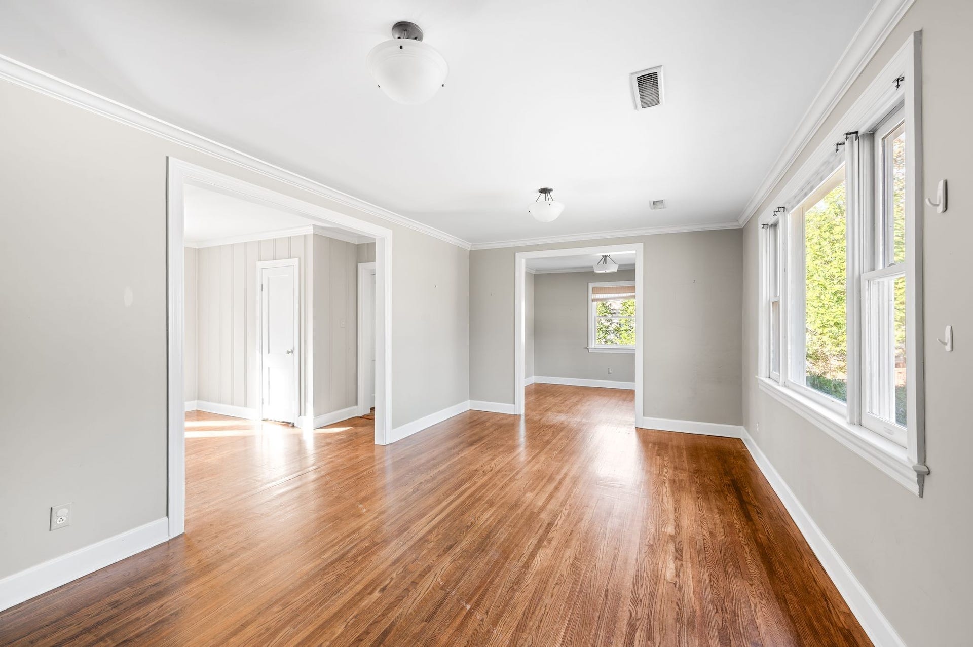 843 Summerly Dr, Nashville, TN 37209 843 Summerly Dr, Nashville, TN 37209