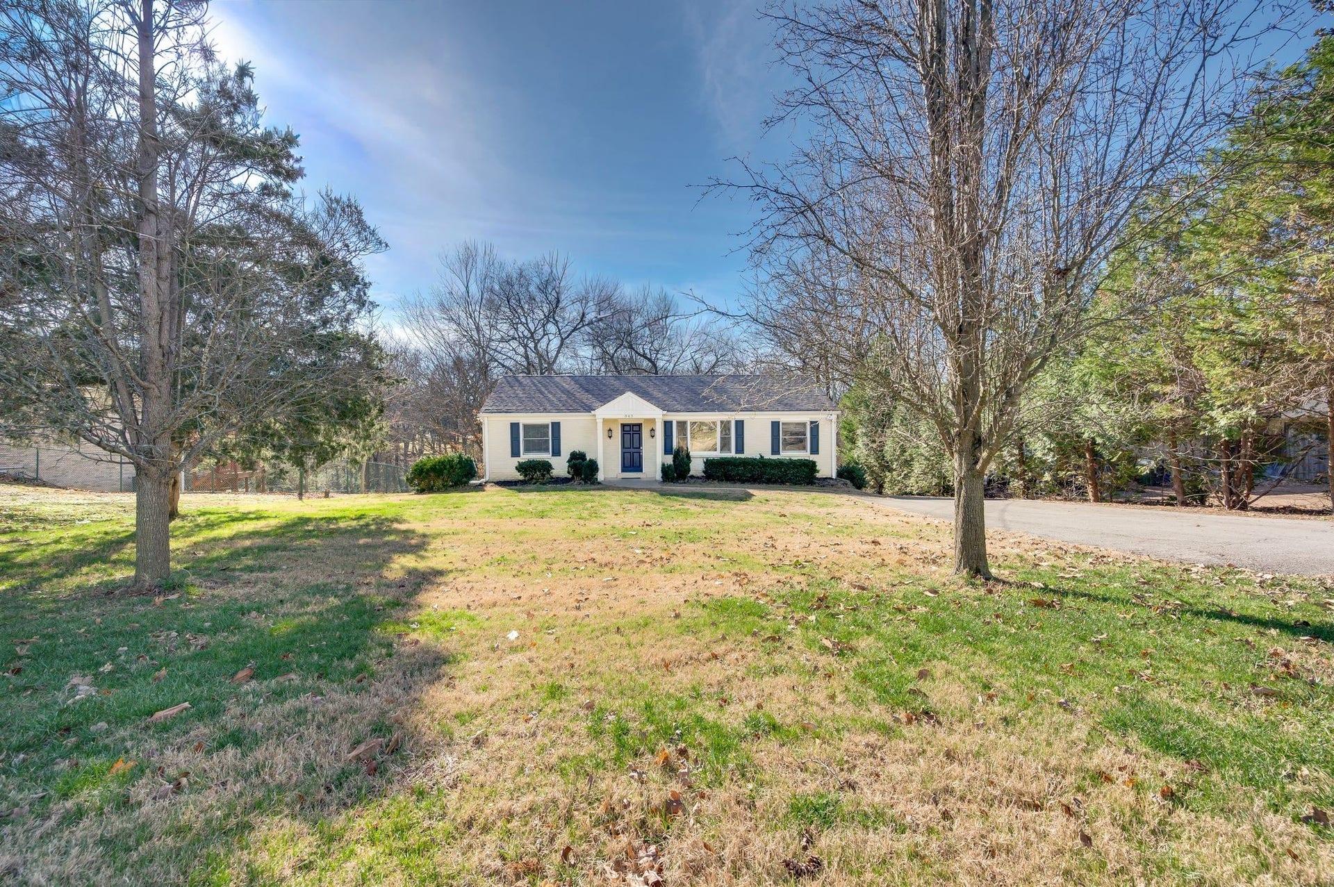 843 Summerly Dr, Nashville, TN 37209 843 Summerly Dr, Nashville, TN 37209