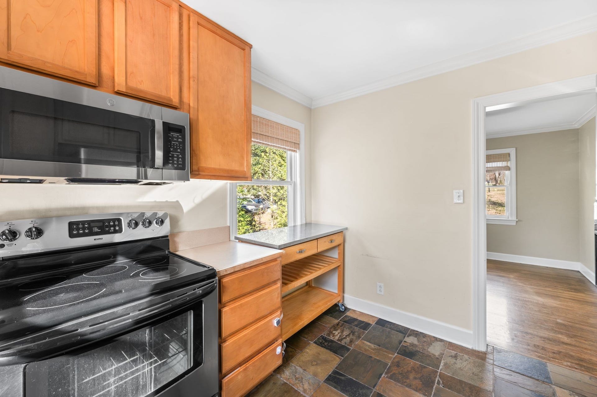 843 Summerly Dr, Nashville, TN 37209 843 Summerly Dr, Nashville, TN 37209