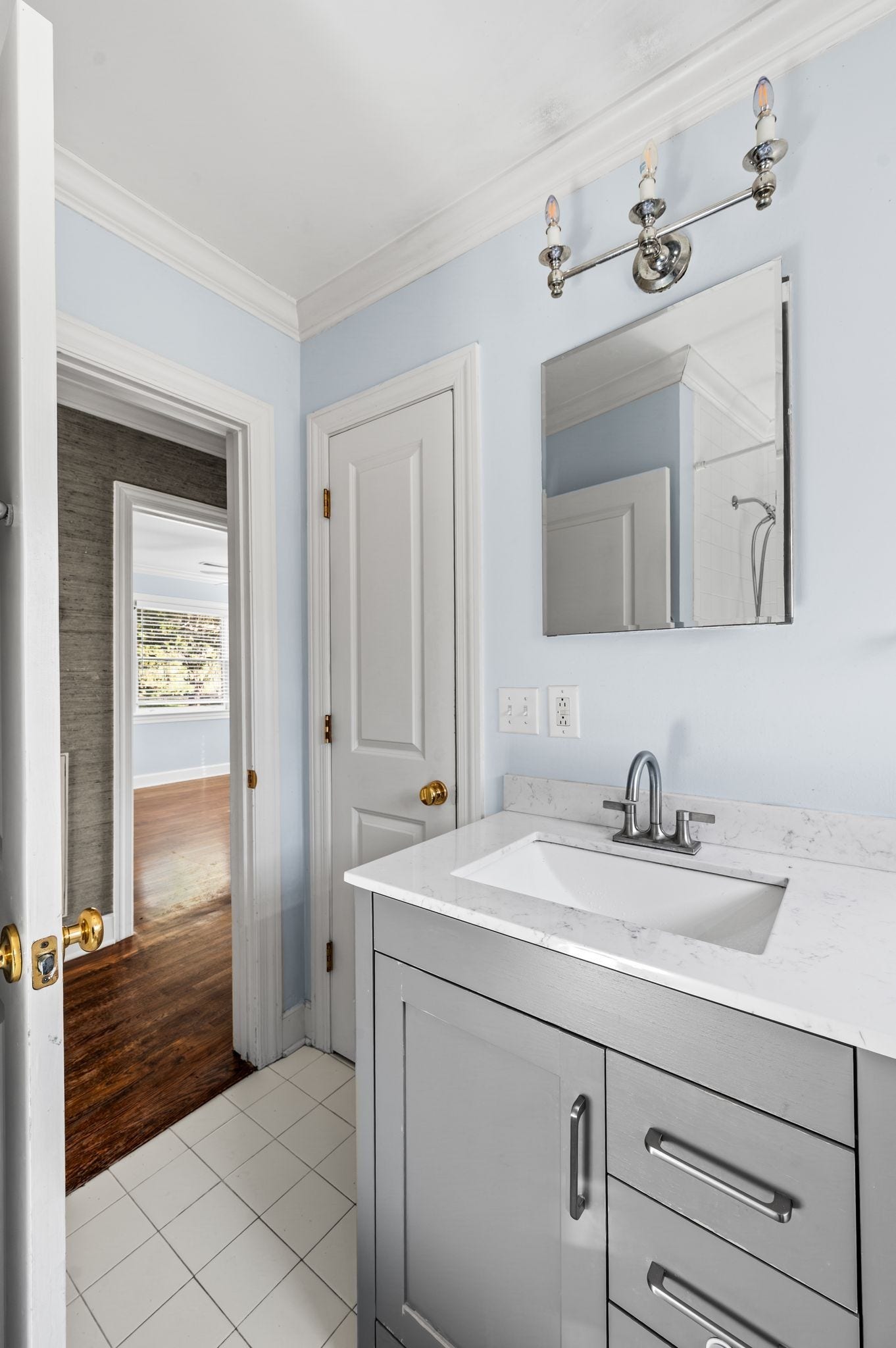 843 Summerly Dr, Nashville, TN 37209 843 Summerly Dr, Nashville, TN 37209