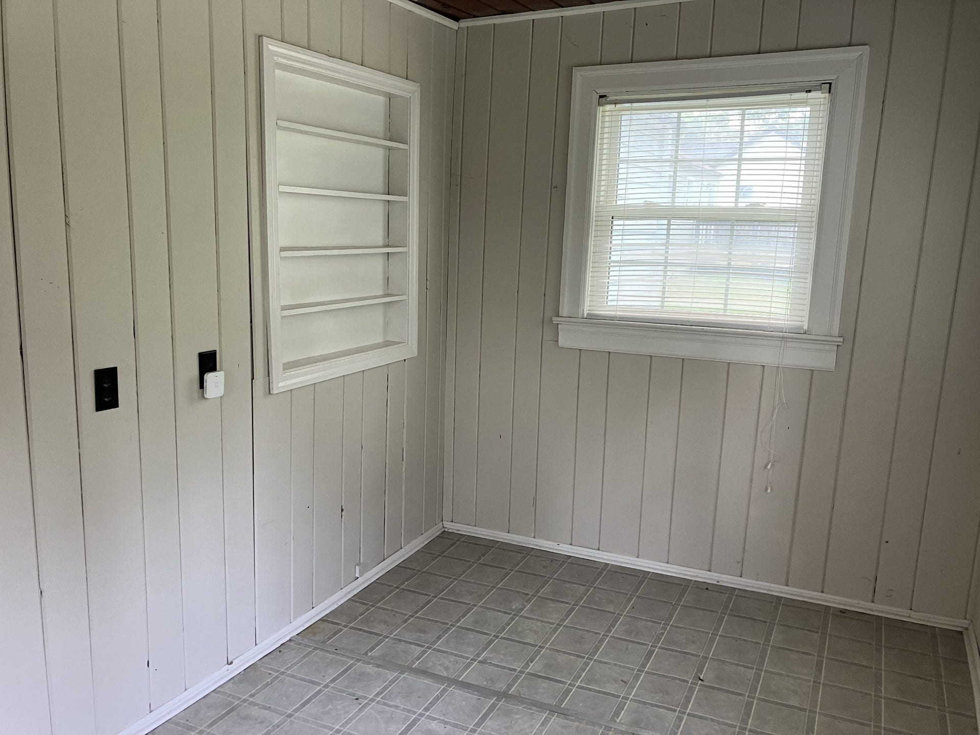 262 N Willomont Ave, Gallatin, TN 37066 262 N Willomont Ave, Gallatin, TN 37066
