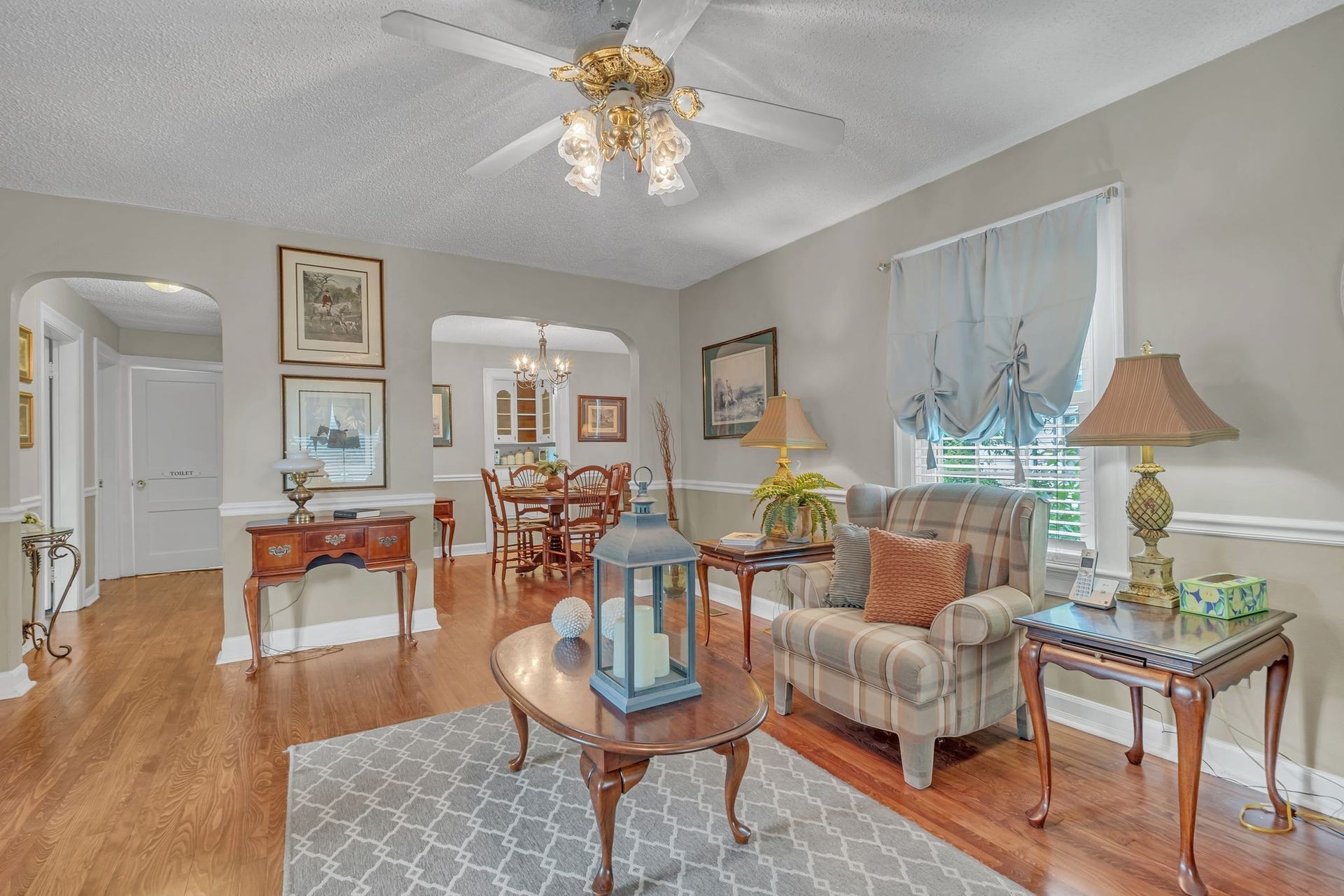 262 N Willomont Ave, Gallatin, TN 37066 262 N Willomont Ave, Gallatin, TN 37066