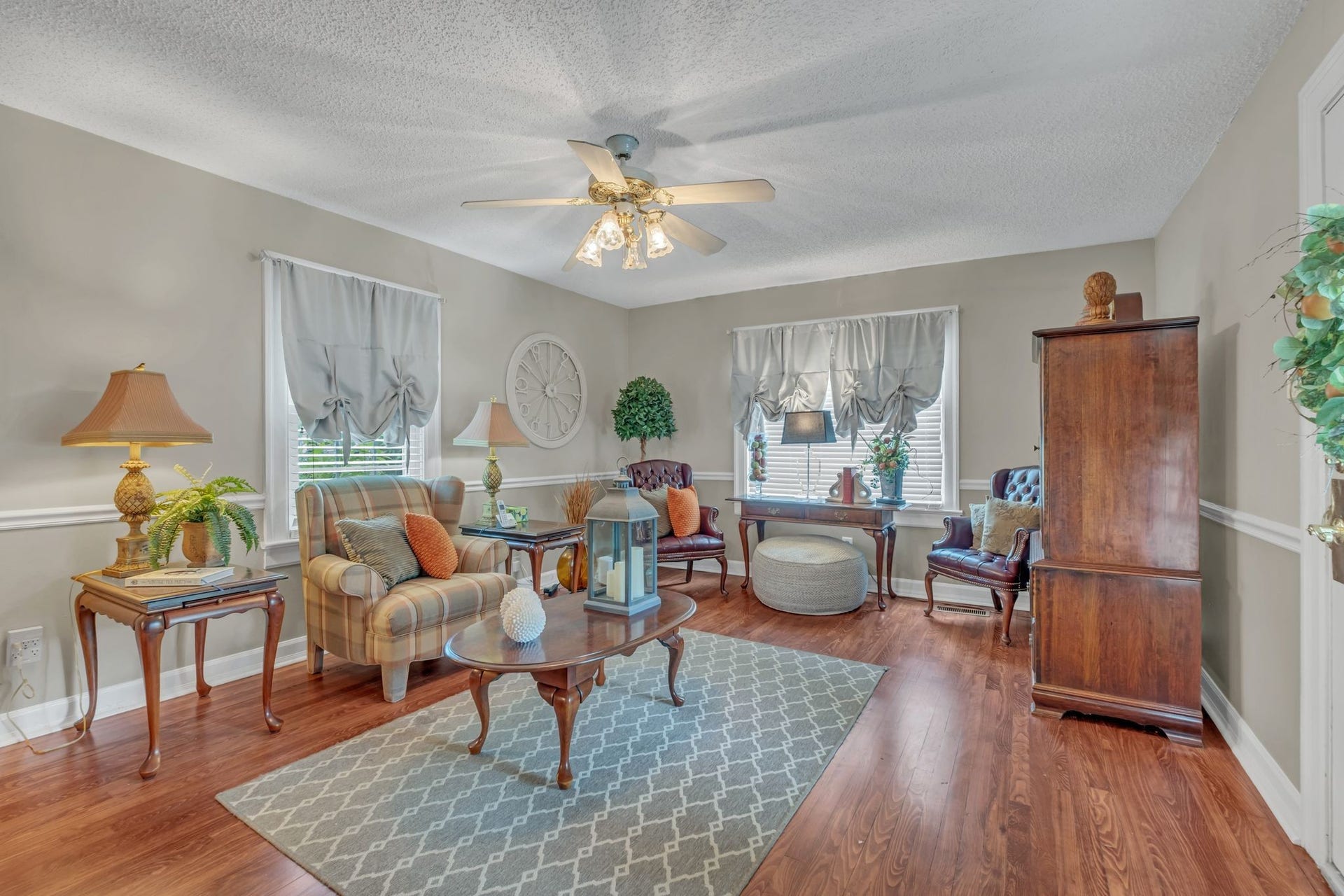 262 N Willomont Ave, Gallatin, TN 37066 262 N Willomont Ave, Gallatin, TN 37066
