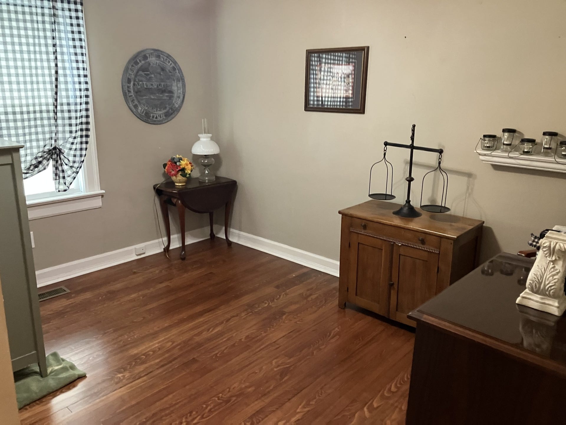 262 N Willomont Ave, Gallatin, TN 37066 262 N Willomont Ave, Gallatin, TN 37066
