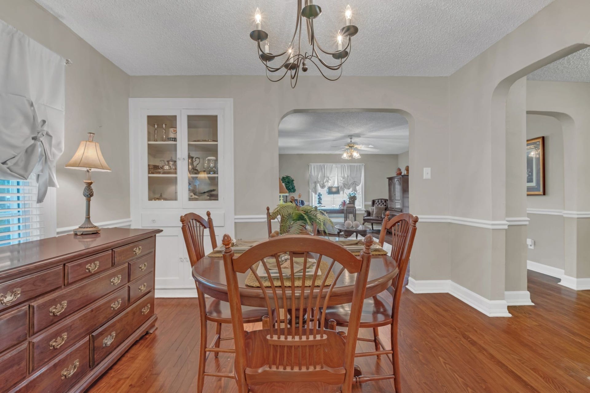 262 N Willomont Ave, Gallatin, TN 37066 262 N Willomont Ave, Gallatin, TN 37066