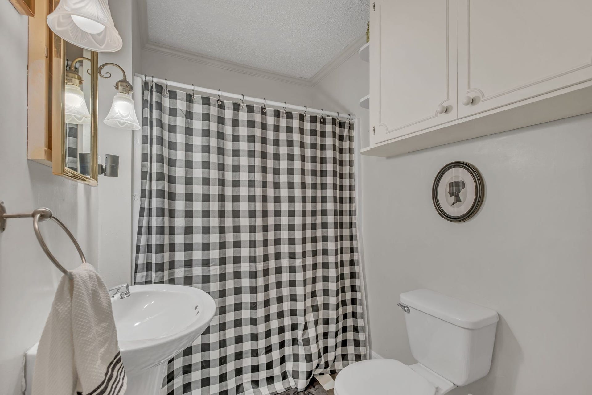 262 N Willomont Ave, Gallatin, TN 37066 262 N Willomont Ave, Gallatin, TN 37066