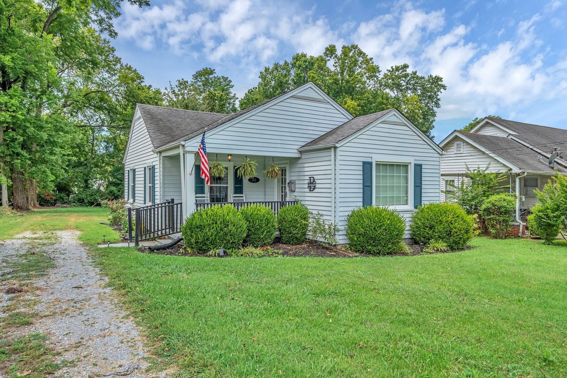 262 N Willomont Ave, Gallatin, TN 37066 262 N Willomont Ave, Gallatin, TN 37066