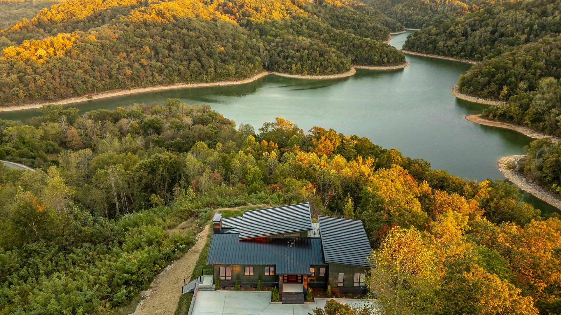 199 Deer Path Court, Smithville, TN 37166 199 Deer Path Court, Smithville, TN 37166