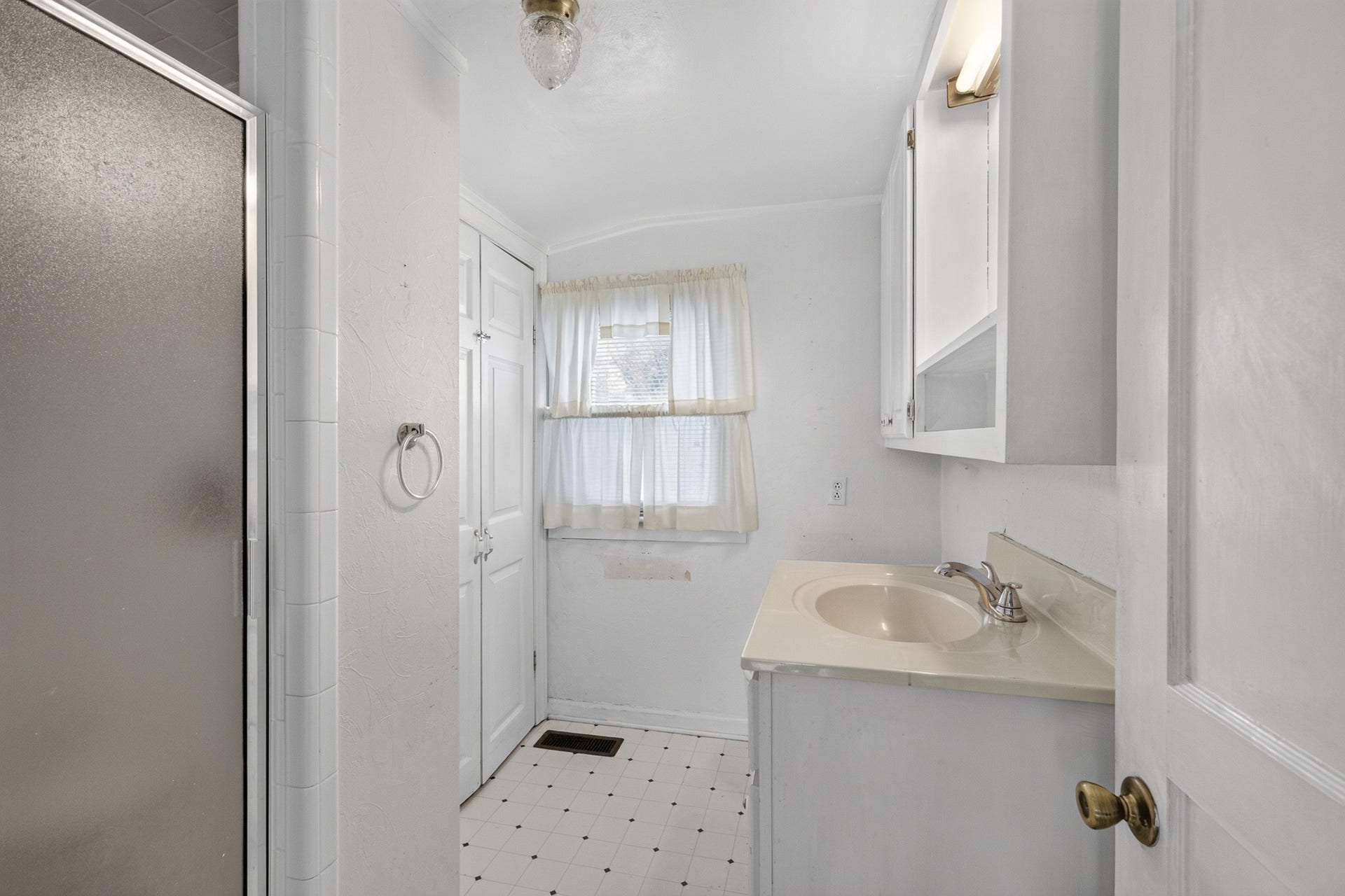 1801 Scribner Ave, Columbia, TN 38401 1801 Scribner Ave, Columbia, TN 38401
