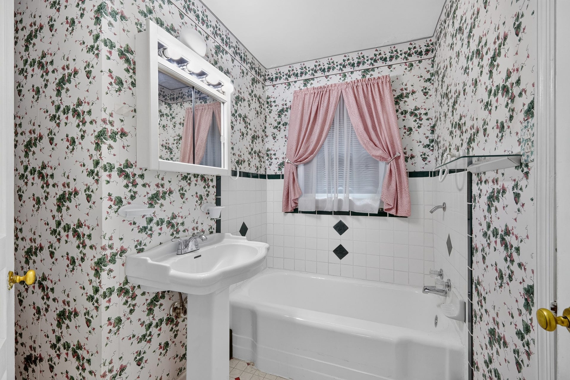 1801 Scribner Ave, Columbia, TN 38401 1801 Scribner Ave, Columbia, TN 38401