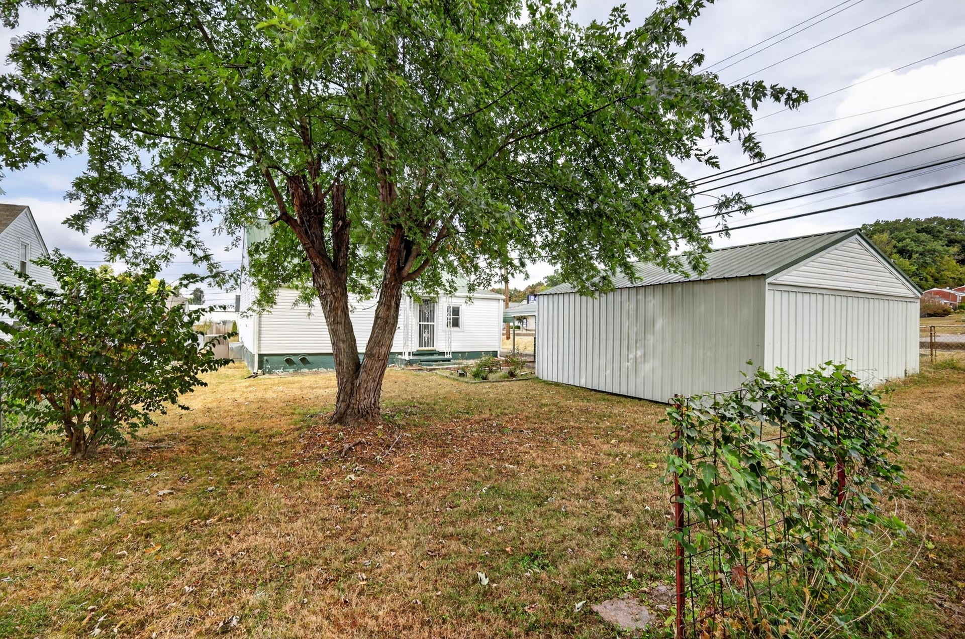 1801 Scribner Ave, Columbia, TN 38401 1801 Scribner Ave, Columbia, TN 38401