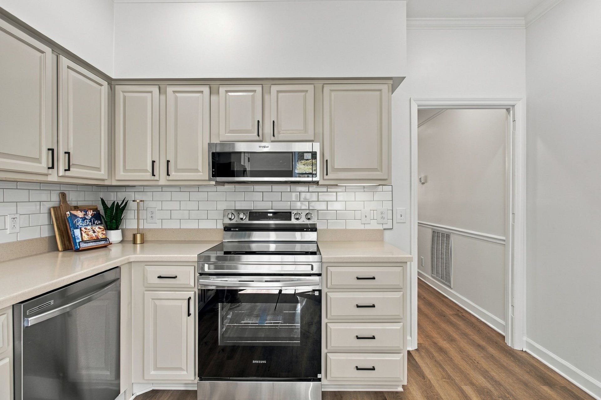 2041 Union Pl, Columbia, TN 38401 2041 Union Pl, Columbia, TN 38401