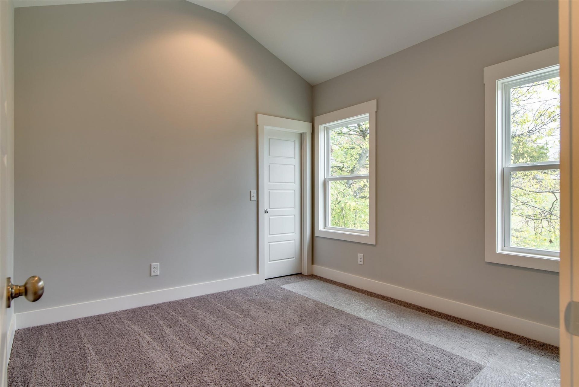 1711 10th Avenue S, Nashville, TN 37203 Bedroom.