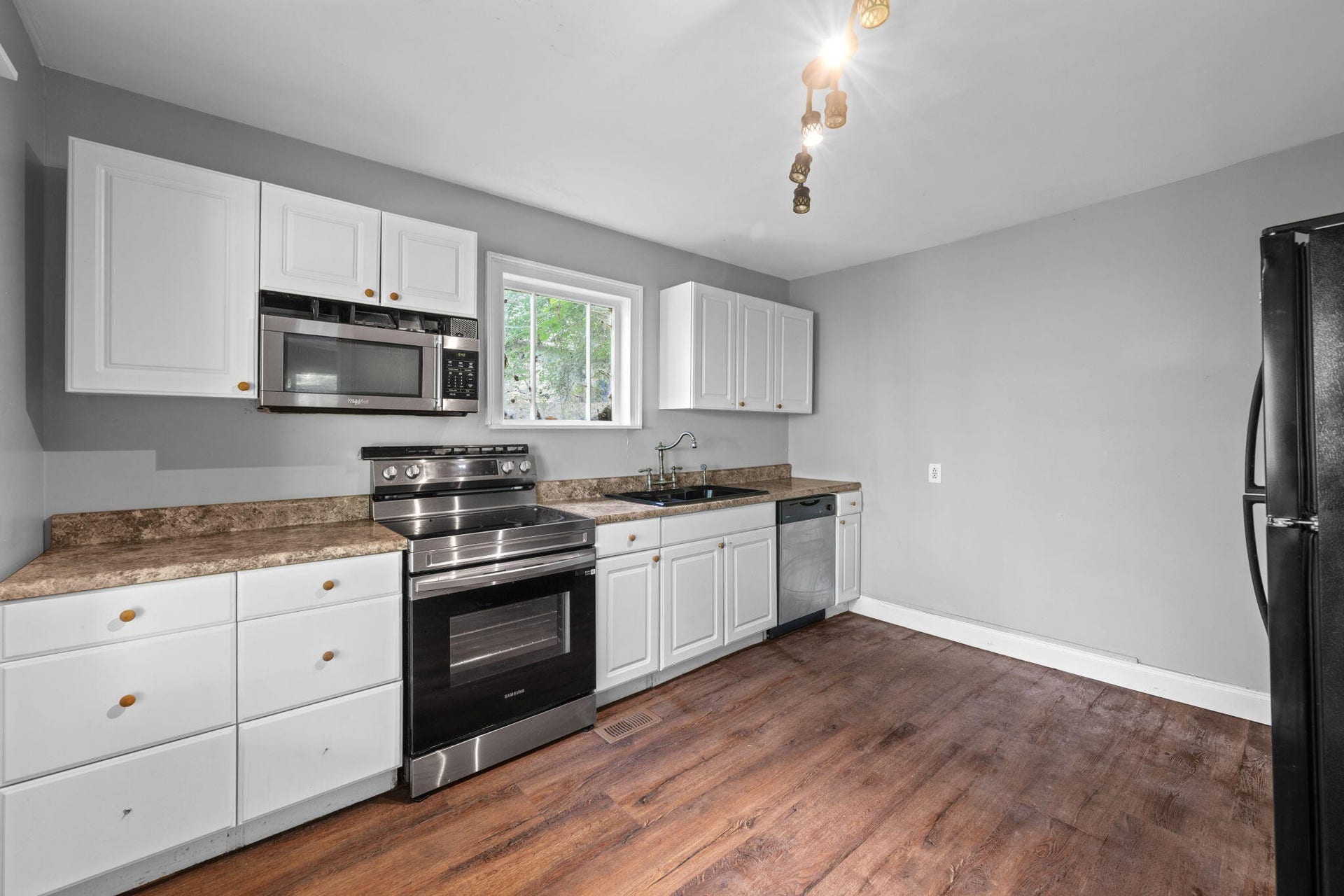 2320 Harrison Pike, Chattanooga, TN 37406 2320 Harrison Pike, Chattanooga, TN 37406